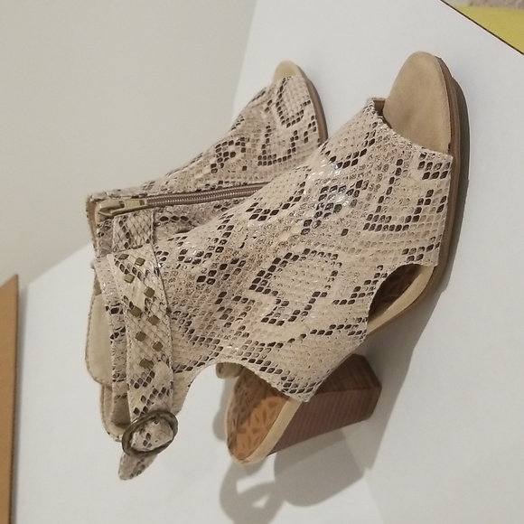 Baretraps 7.5M Animal Skin Open-toe Open-heel Heeled Sandals - Picture 3 of 7